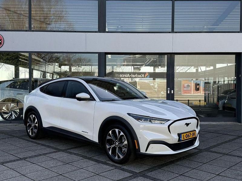Gebraucht Ford Mustang Mach-E 189 kW (258 PS) 2021 Weiß SUV