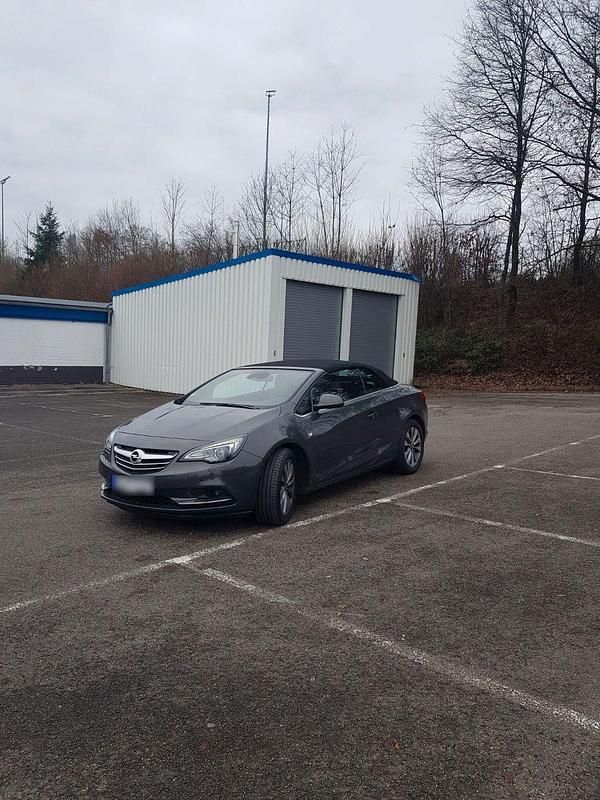 Gebraucht Opel Cascada Edition 165 PS (121 kW) 2015 Grau Cabrio