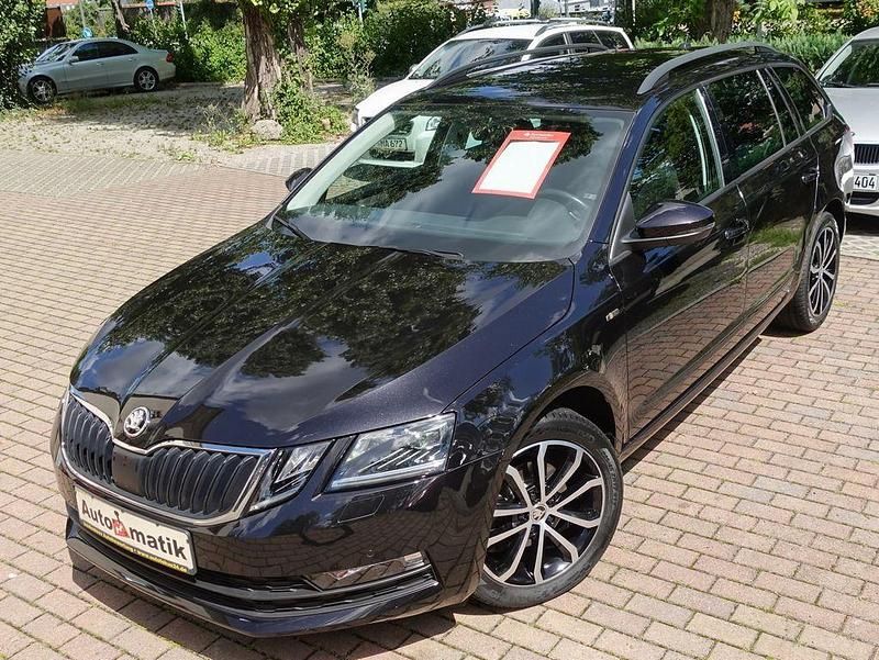 Schwarz Gebraucht 2020 Skoda Octavia Soleil Kombi | 18.880 € (Guter Preis) - Bild 1/4