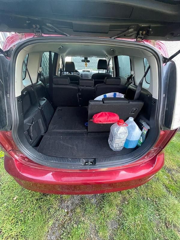 Gebraucht Mazda 5 110 PS (80 kW) 2008 Rot Van / Kleinbus