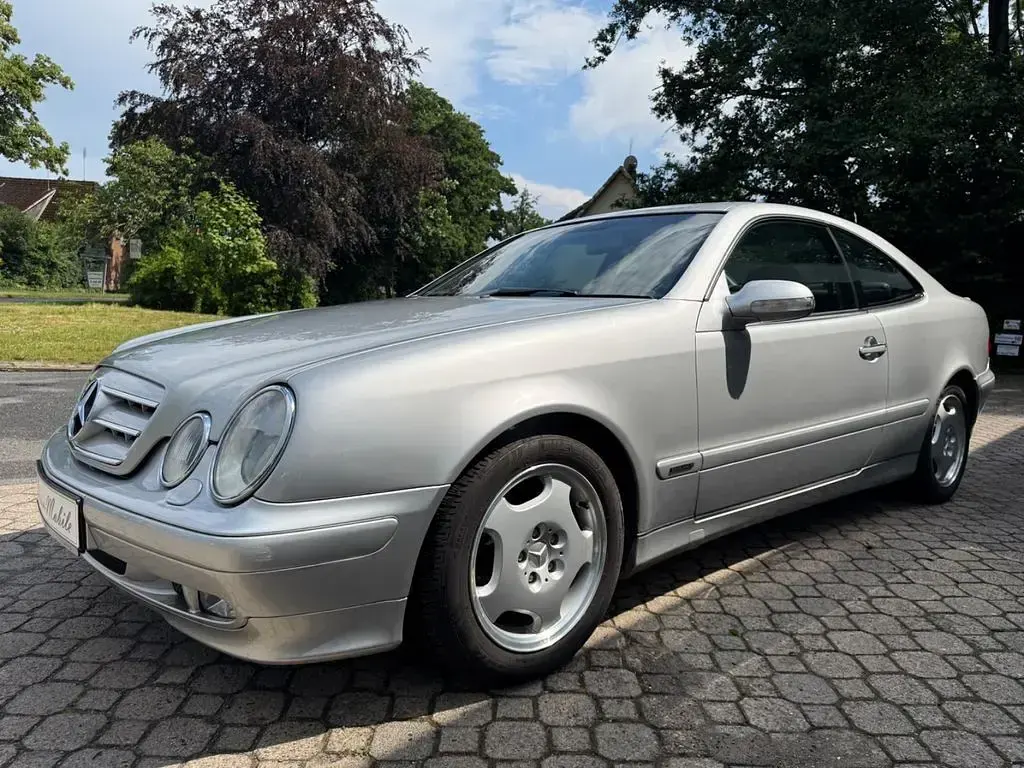 Gebraucht Mercedes CLK320 Elegance 218 PS (160 kW) 2000 Silber Coupé