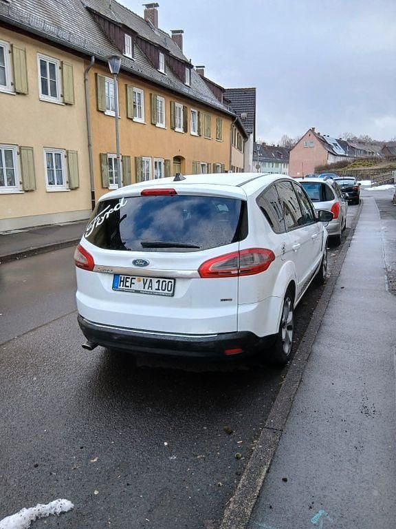 Gebraucht Ford S-MAX Trend 140 PS (102 kW) 2010 Weiß Van / Kleinbus