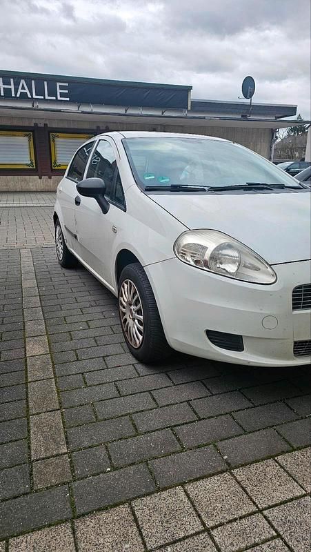 Gebraucht Fiat Punto 68 PS (50 kW) 2009 Weiß Kleinwagen