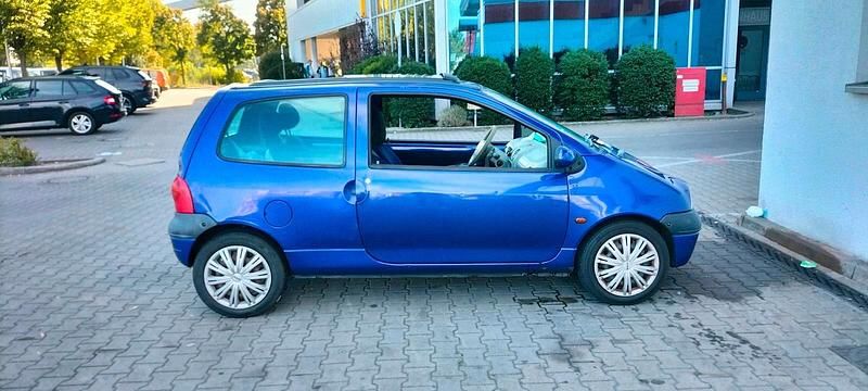 Blau Gebraucht 2001 Renault Twingo Kleinwagen | 1.500 € (Etwas zu teuer) - Bild 1/4