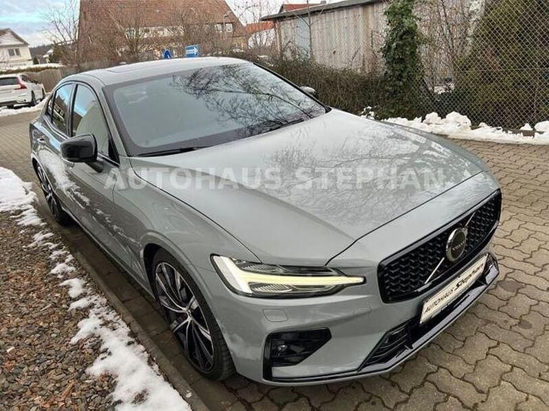 Gebraucht Volvo S60 Ultimate 250 PS (183 kW) 2023 Grau Limousine