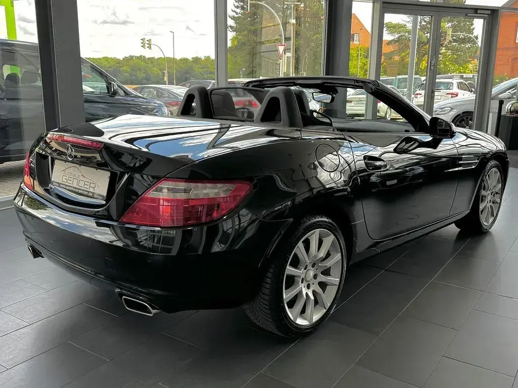 Gebraucht Mercedes SLK200 184 PS (135 kW) 2013 Schwarz Cabrio