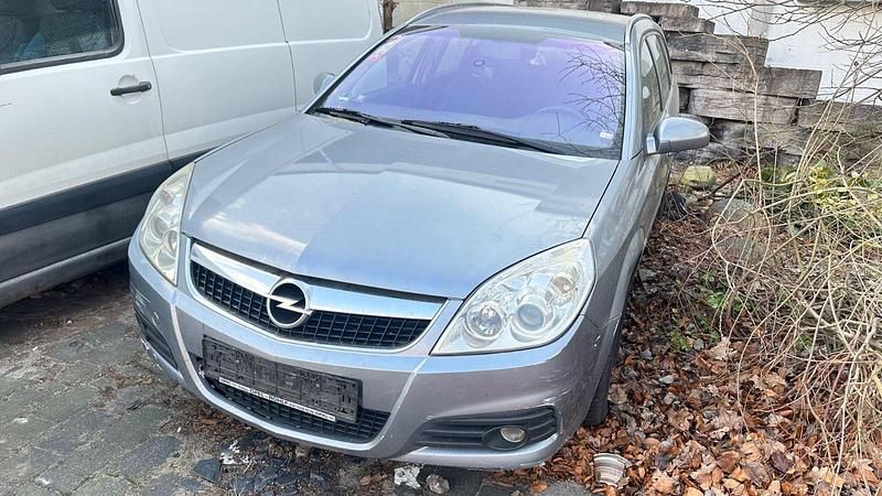 Gebraucht Opel Vectra Edition 150 PS (110 kW) 2007 Silber Kombi