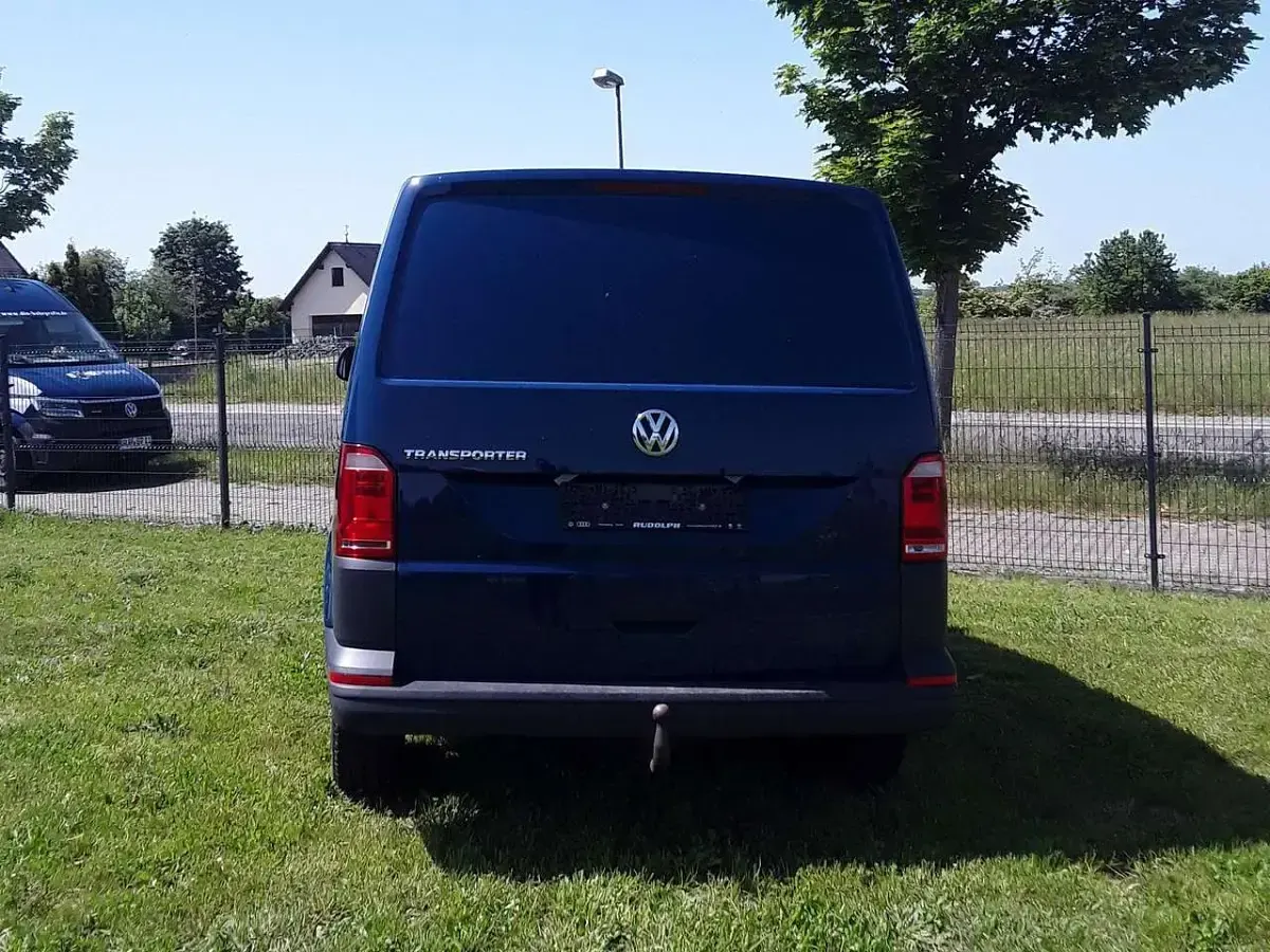 Gebraucht VW Multivan Trendline 114 PS (83 kW) 2018 Blau Van / Kleinbus