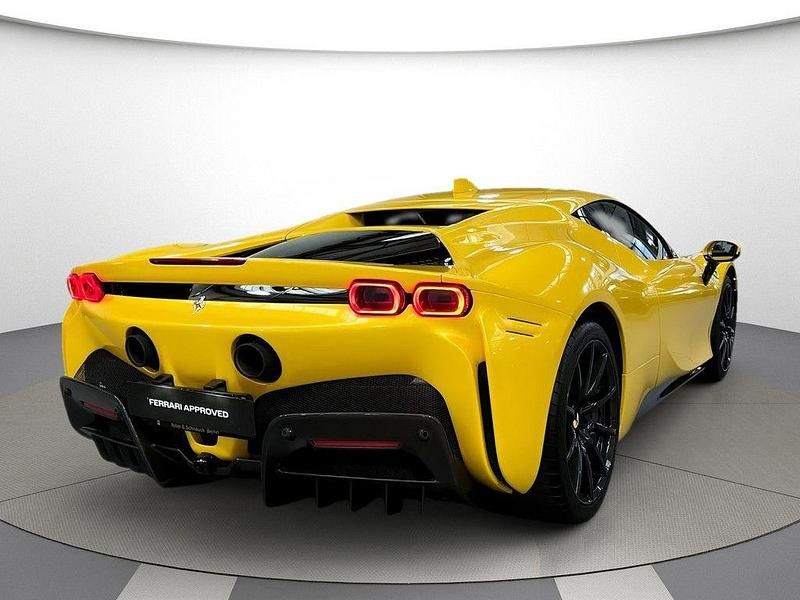 Gebraucht Ferrari SF90 2022 Gelb