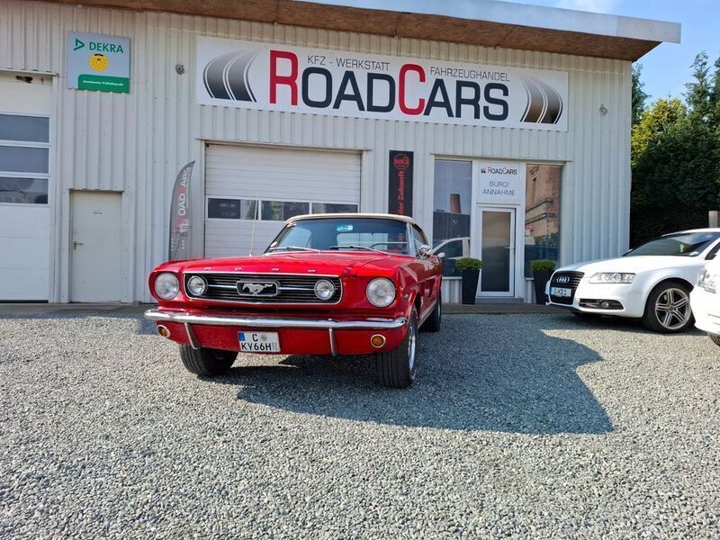 Rot Gebraucht 1966 Ford Mustang Cabrio | 64.999 € - Bild 1/4