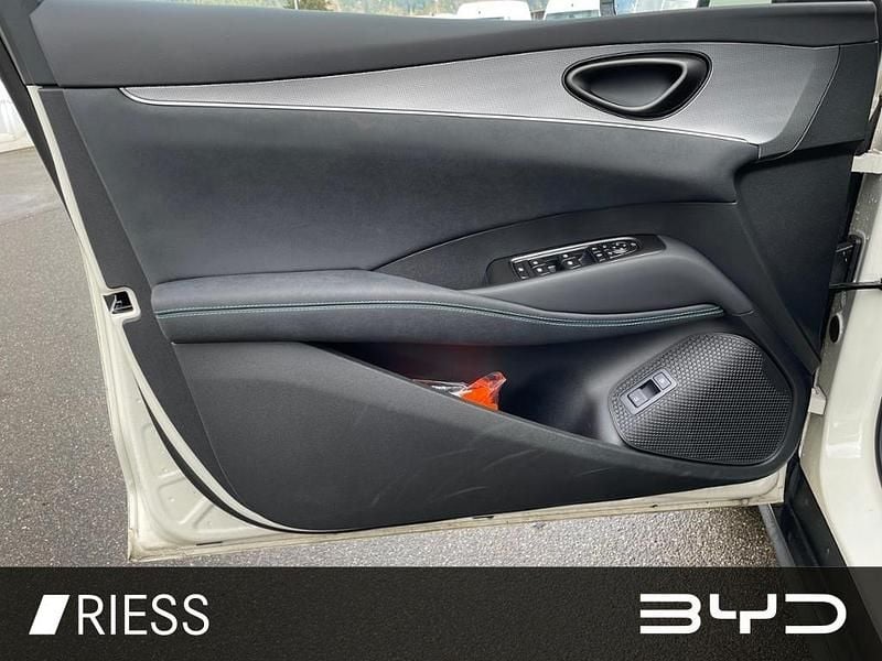 Gebraucht BYD Seal Comfort 212 PS (155 kW) 2025 Grau SUV