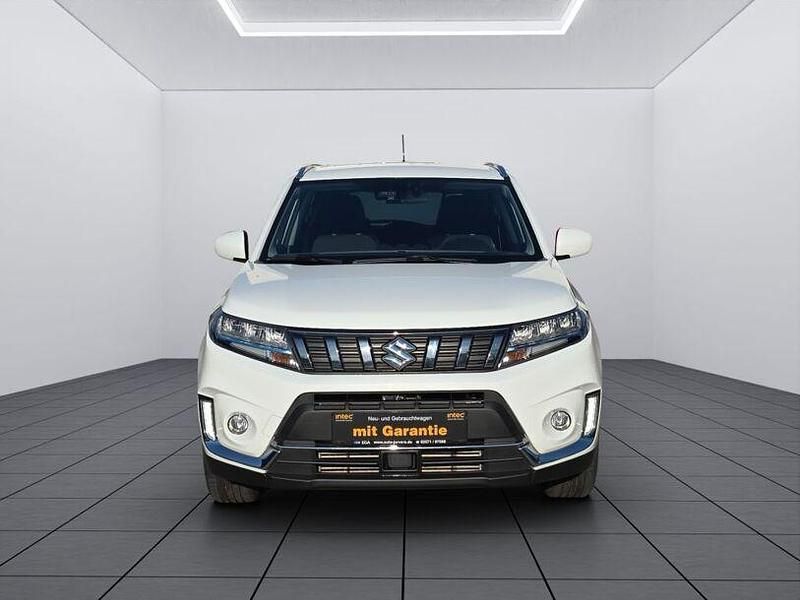 Gebraucht Suzuki Vitara Comfort 140 PS (102 kW) 2023 Weiss SUV