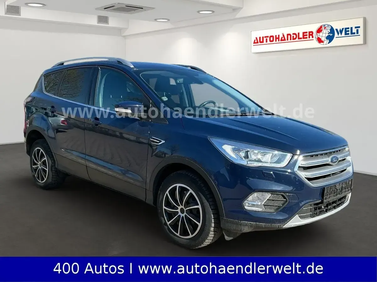 Gebraucht Ford Kuga 175 PS (128 kW) 2019 Blau SUV