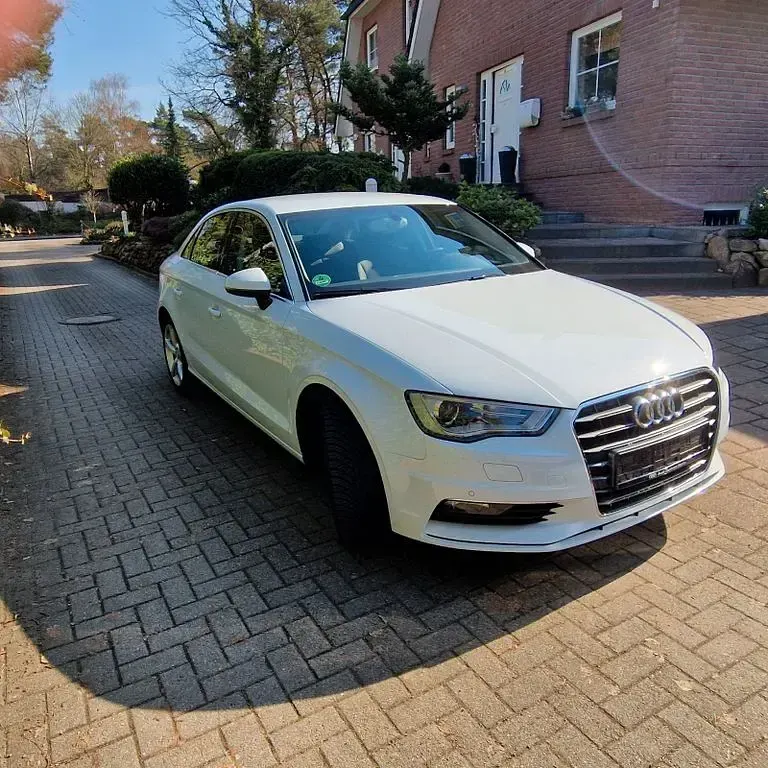 Gebraucht Audi A3 Ambiente 140 PS (102 kW) 2013 Weiß Limousine