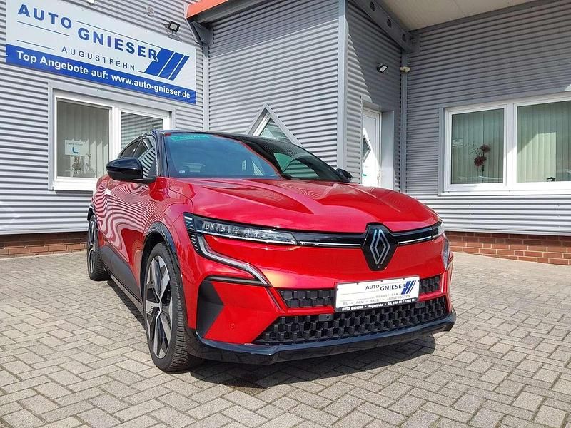 Rot (rot) Gebraucht 2022 Renault Mégane Techno SUV | 36.900 € - Bild 1/4