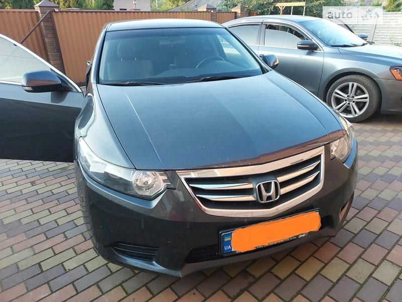 Grau Gebraucht 2012 Honda Accord Limousine | 6.300 € (Fairer Preis) - Bild 1/4