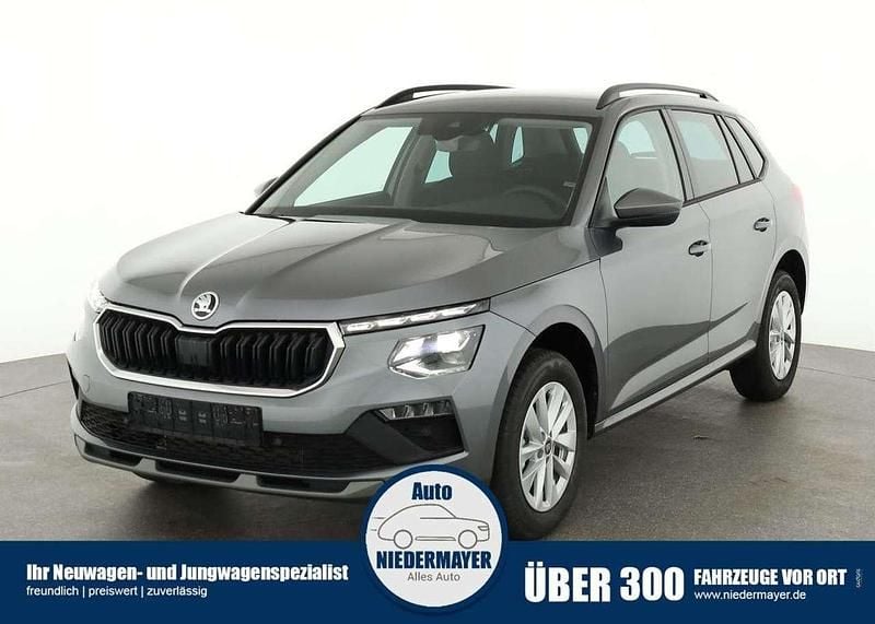 Graphite grau metallic Neu 2025 Skoda Kamiq Selection SUV | 25.995 € (Superpreis) - Bild 1/4