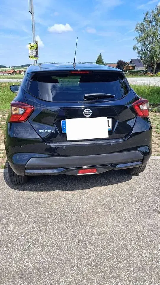 Gebraucht Nissan Micra 90 PS (66 kW) 2018 Schwarz Kleinwagen