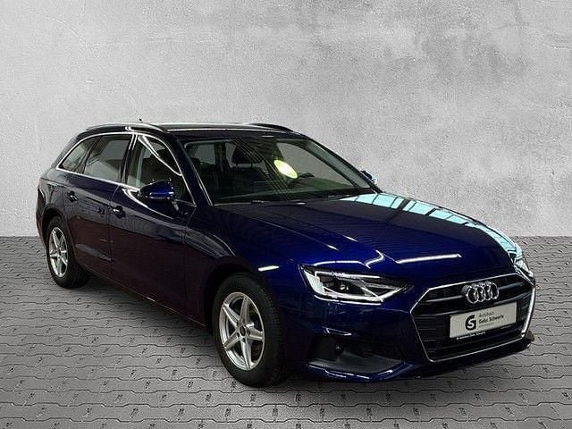 Gebraucht Audi A4 Basis 163 PS (119 kW) 2023 Blau Kombi