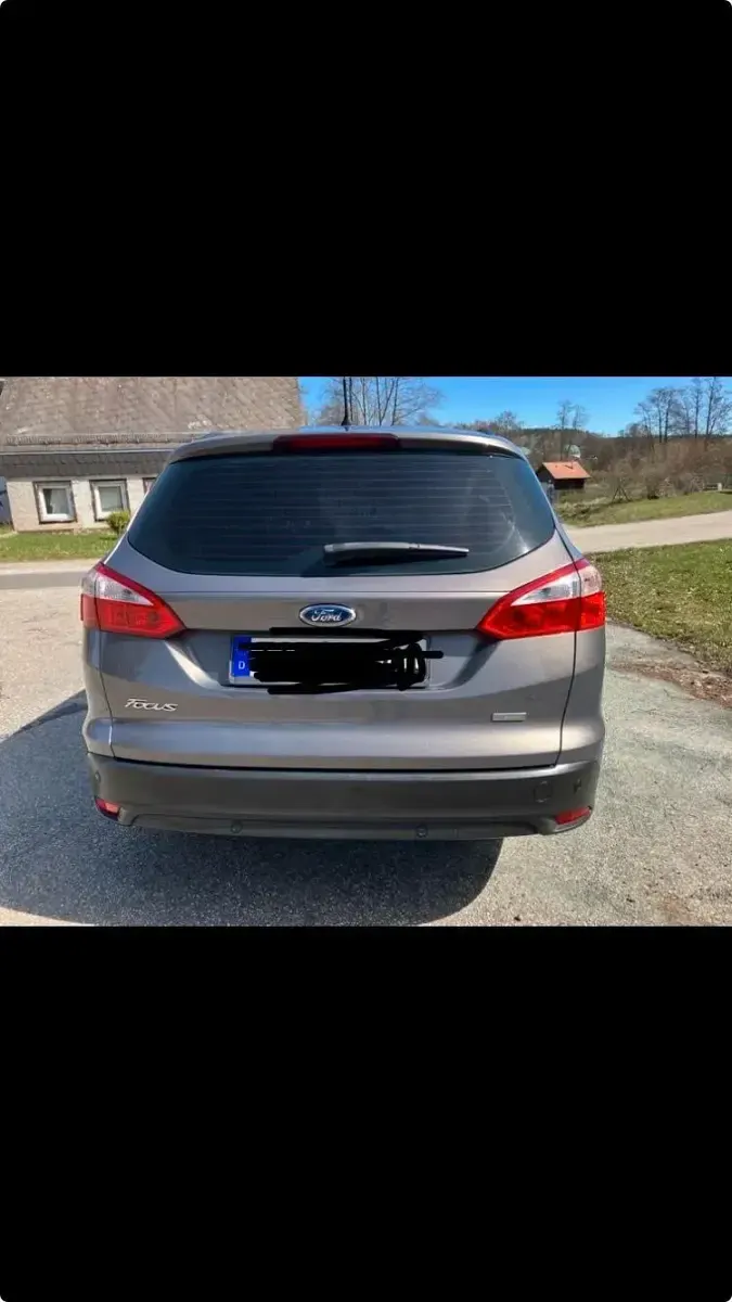 Gebraucht Ford Focus 125 PS (91 kW) 2014 Braun Kombi