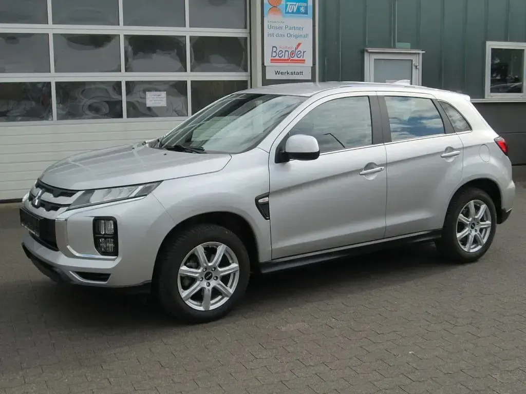 Gebraucht Mitsubishi ASX Spirit 150 PS (110 kW) 2021 Silber SUV