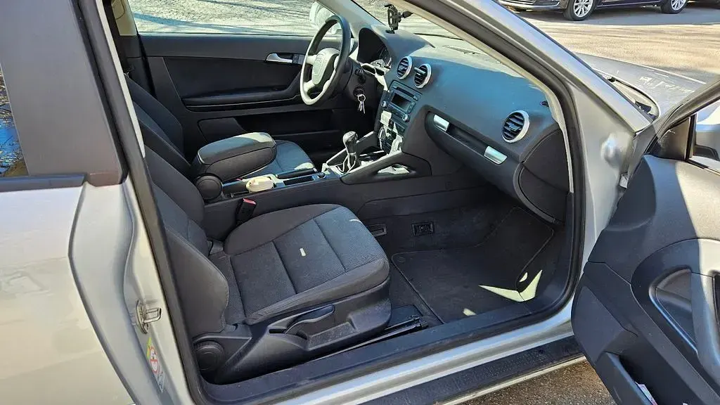 Occasion Audi A3 Ambition 140 ch (102 kW) 2010 Gris Citadine