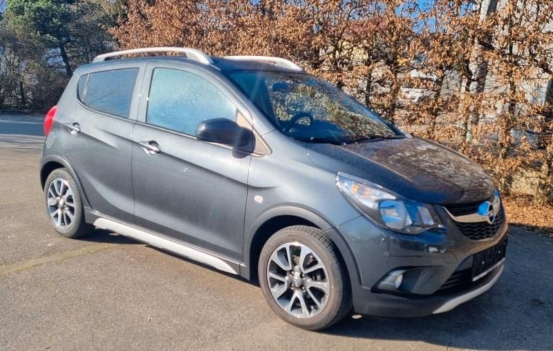 Usado Opel Karl Rocks 75 HP (55 kW) 2018 Cinzento Citadino