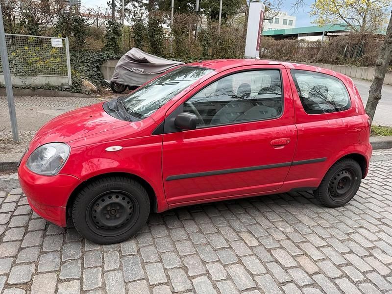 Gebraucht Toyota Yaris 70 PS (51 kW) 2000 Rot Kleinwagen