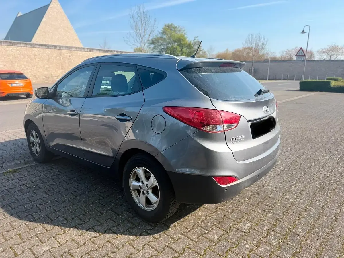 Gebraucht Hyundai ix35 135 PS (99 kW) 2013 Grau SUV