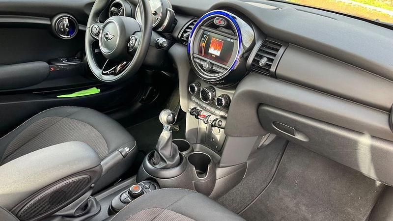 Gebraucht Mini ONE 102 PS (75 kW) 2018 Orange Kleinwagen