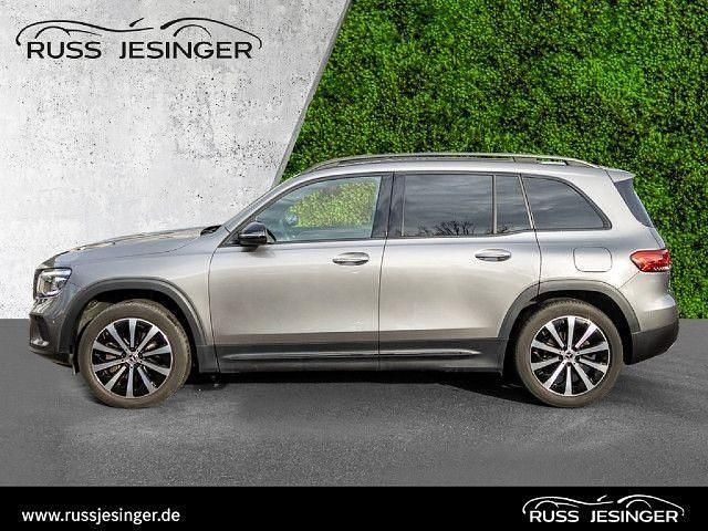 Grau Gebraucht 2021 Mercedes GLB200 Progressive SUV | 32.880 € (Etwas zu teuer) - Bild 1/4