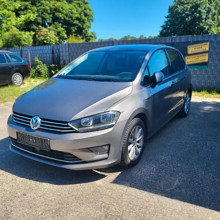 Gebraucht VW Golf VII LOUNGE 125 PS (91 kW) 2015 Grau SUV