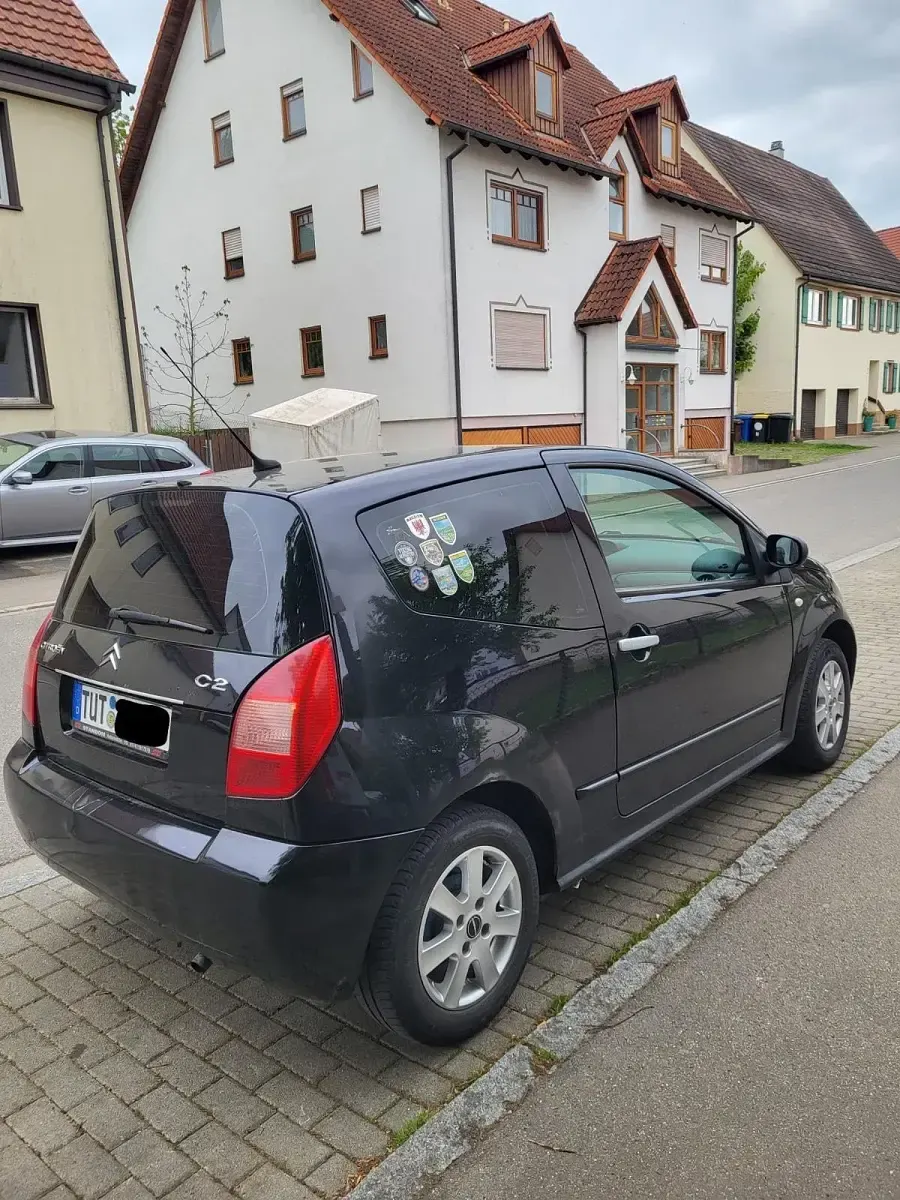 Gebraucht Citroën C2 73 PS (53 kW) 2004 Schwarz Kleinwagen