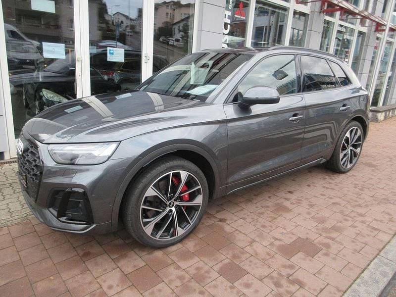Grau Gebraucht 2021 Audi SQ5 Sport SUV | 38.780 € (Superpreis) - Bild 1/4