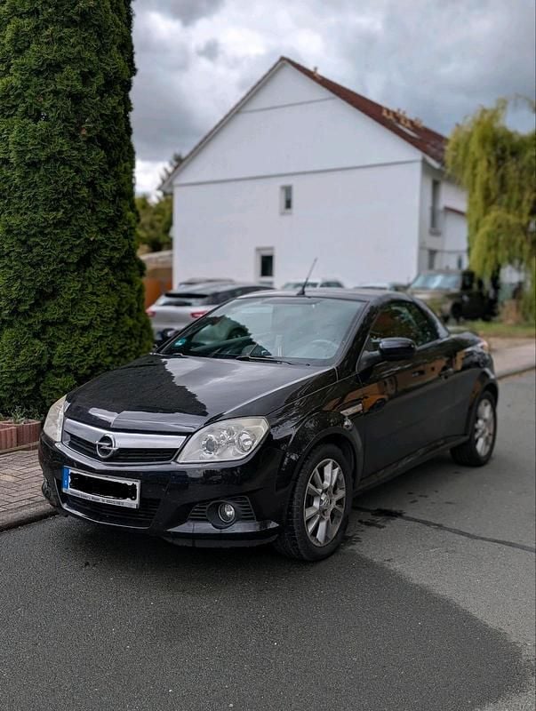 Schwarz Gebraucht 2006 Opel Tigra Cabrio | 700 € (Superpreis) - Bild 1/4