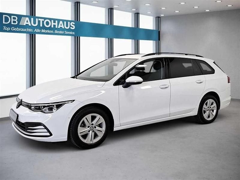 Weiß Gebraucht 2023 VW Golf VIII Life Kombi | 19.290 € (Guter Preis) - Bild 1/4