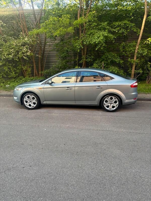 Grau Gebraucht 2008 Ford Mondeo Limousine | 2.850 € (Fairer Preis) - Bild 1/4