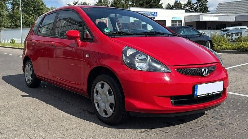 Rot Gebraucht 2005 Honda Jazz LS Kleinwagen | 2.000 € (Fairer Preis) - Bild 1/3