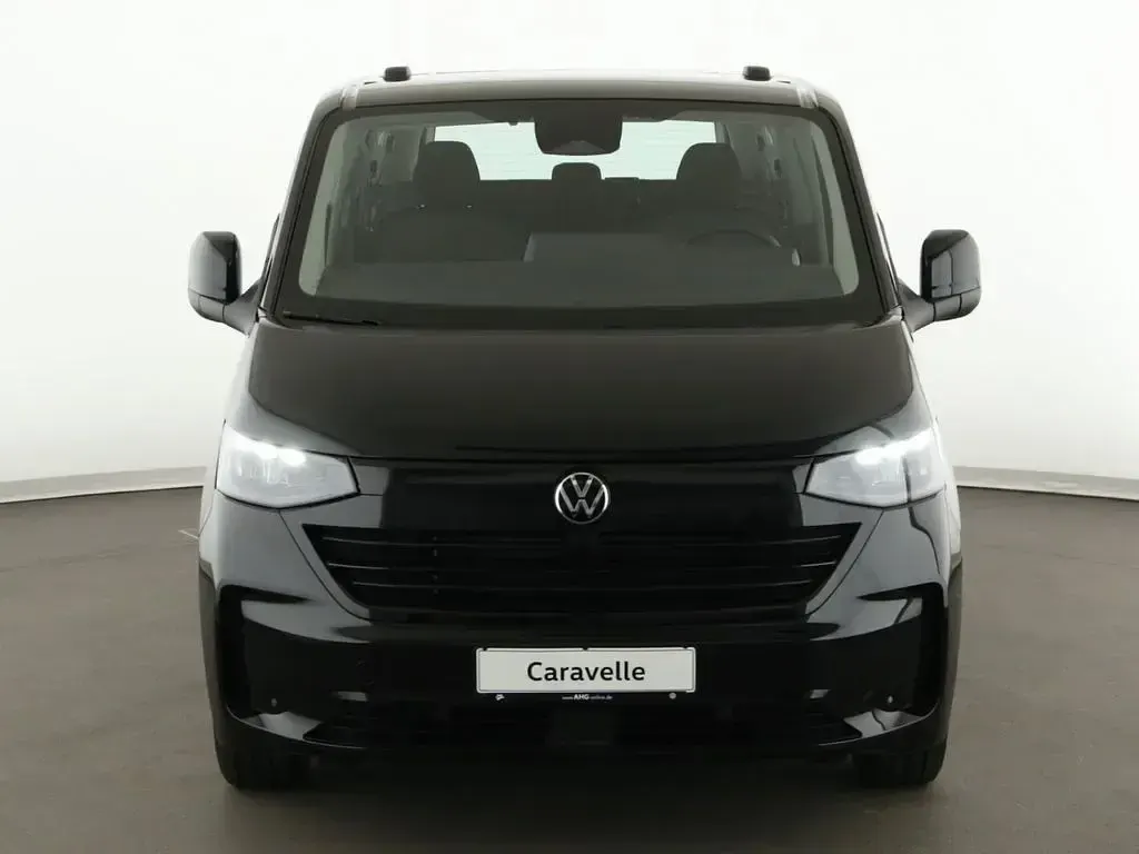 Neu VW Caravelle 150 PS (110 kW) 2026 Schwarz Van