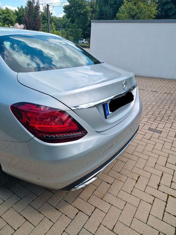 Silber Gebraucht 2020 Mercedes C180 Limousine | 25.499 € (Superpreis) - Bild 1/4