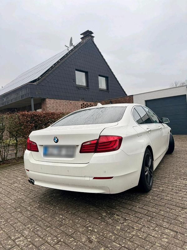Gebraucht BMW 525 204 PS (150 kW) 2010 Weiß Limousine