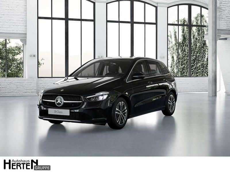 Lack kosmosschwarz Gebraucht 2024 Mercedes B180 Progressive Van / Kleinbus | 34.900 € (Teuer) - Bild 1/3