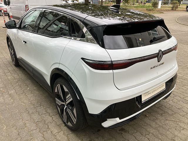 Gebraucht Renault Megane E-Tech 2022 Weiß Limousine