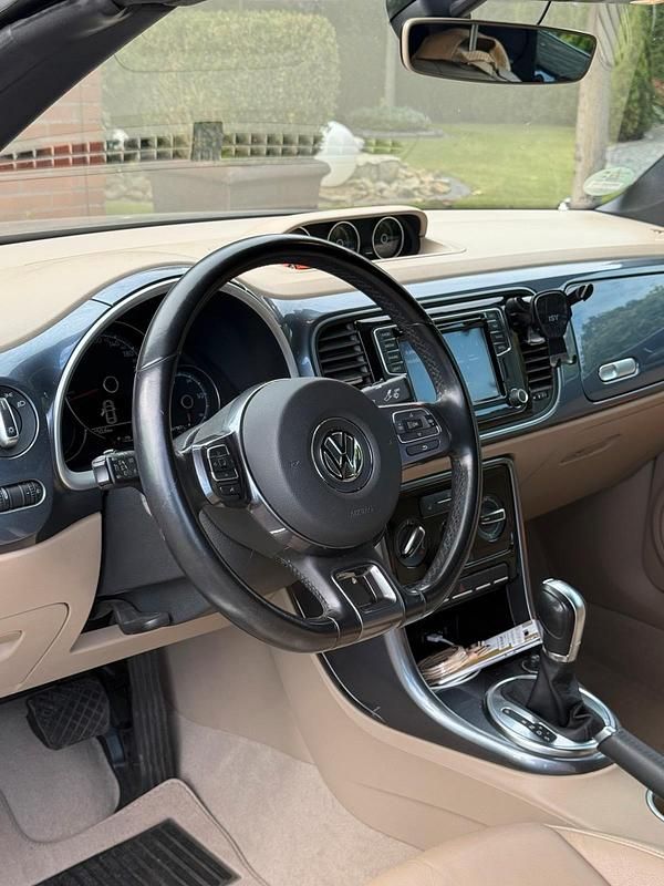 Gebraucht VW Beetle Cabriolet 150 PS (110 kW) 2017 Grau Cabrio