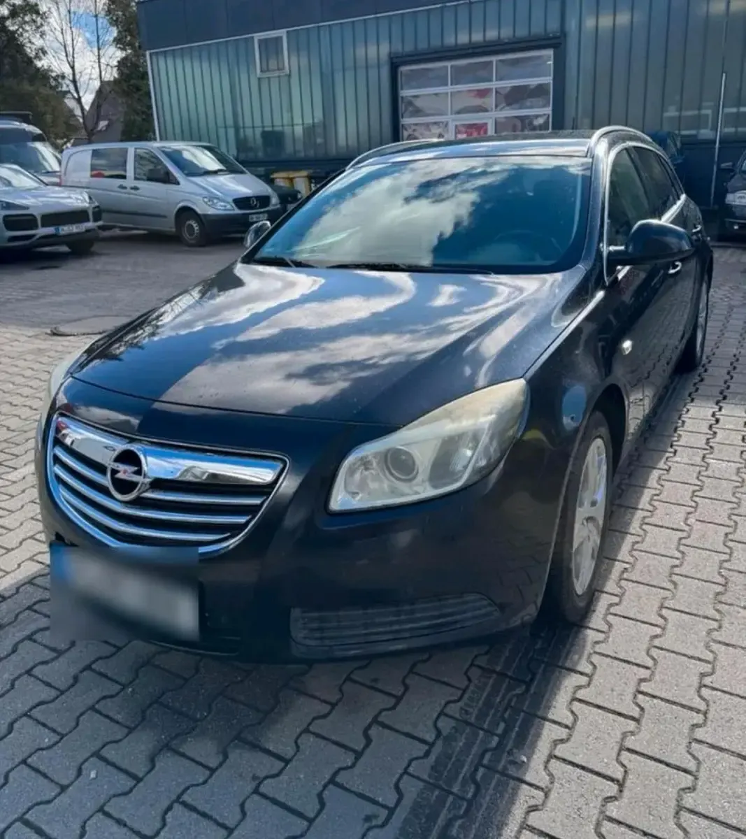 Używany Opel Insignia 160 KM (117 kW) 2009 Czarny Kombi