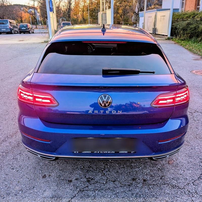 Gebraucht VW Arteon R-line 200 PS (147 kW) 2021 Blau Kombi