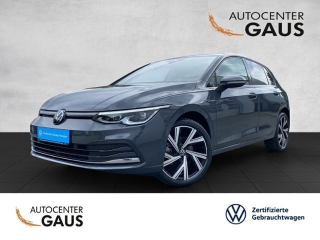 Gebraucht VW Golf VIII Style 131 PS (96 kW) 2023 Delfingrau metallic Limousine