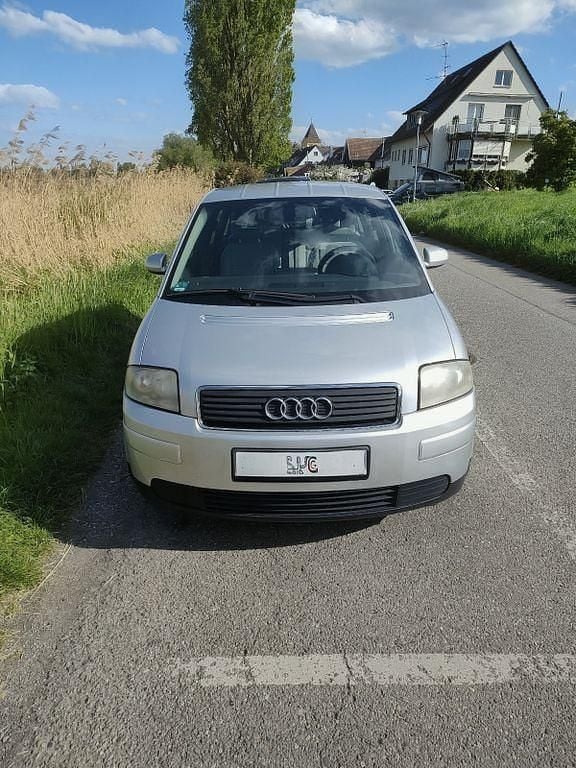 Usado Audi A2 75 HP (55 kW) 2003 Prateado Citadino