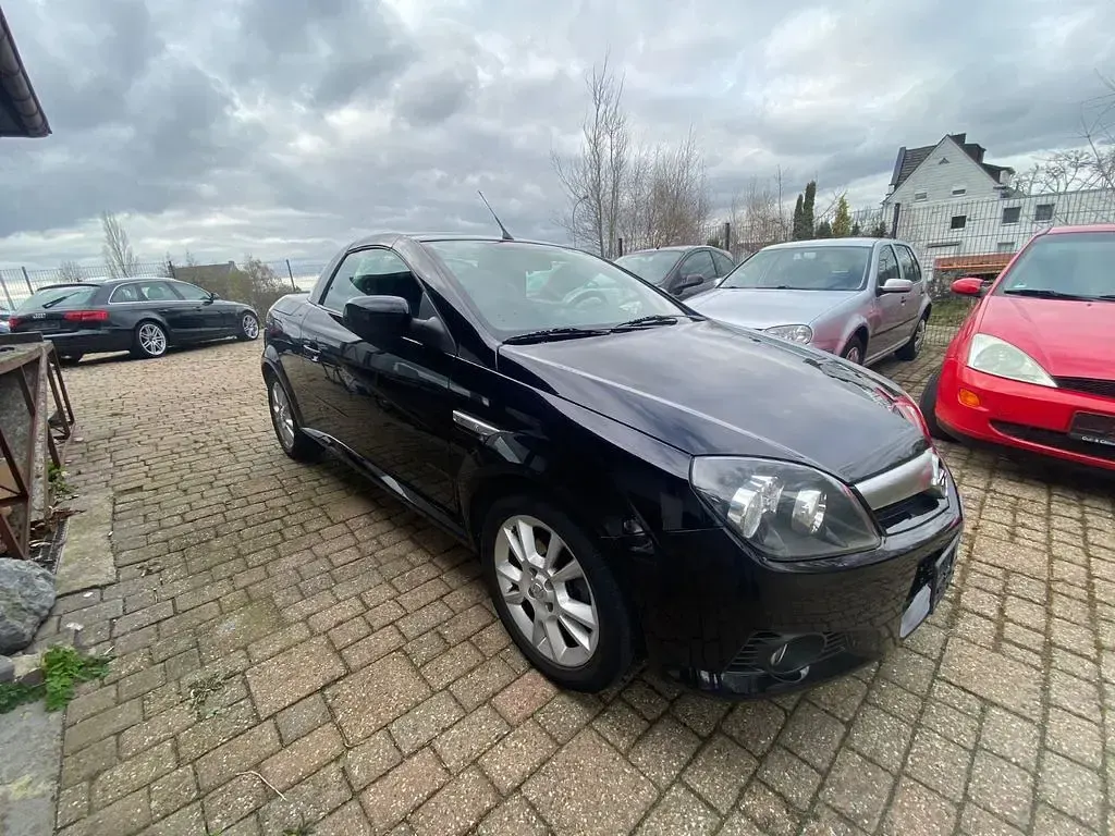 Gebraucht Opel Tigra Edition 90 PS (66 kW) 2005 Schwarz Cabrio