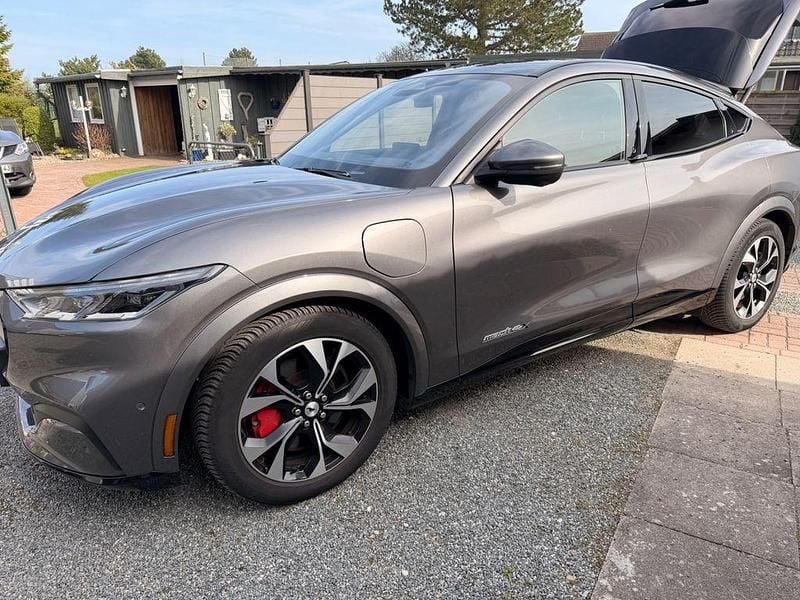 Gebraucht Ford Mustang Mach-E 247 kW (337 PS) 2021 Grau SUV